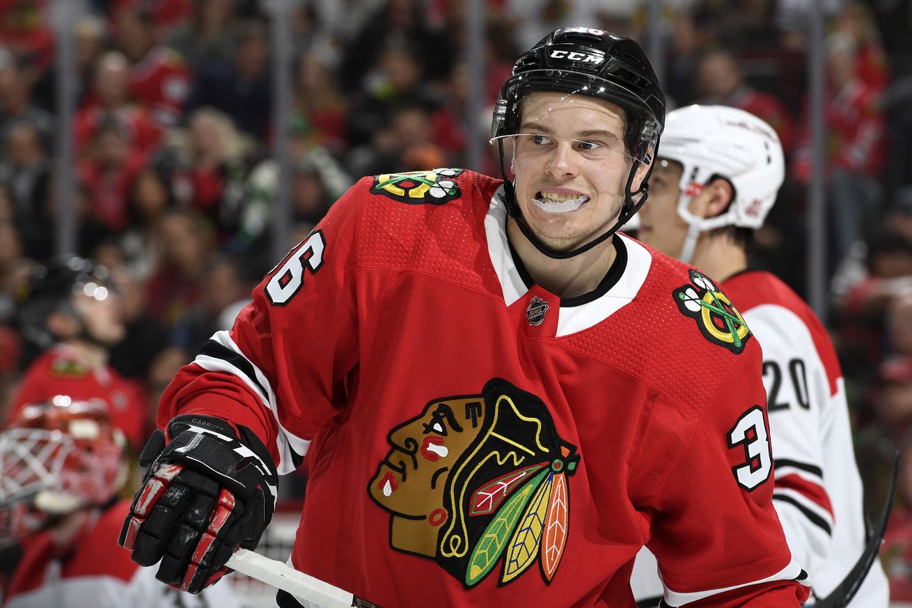 Carolina Hurricanes v Chicago Blackhawks