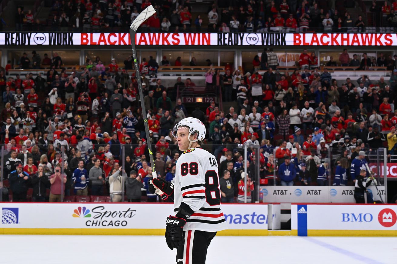 NHL: Toronto Maple Leafs at Chicago Blackhawks