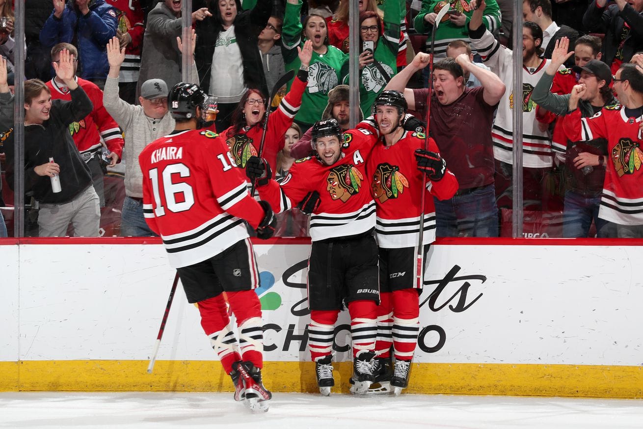 Boston Bruins v Chicago Blackhawks