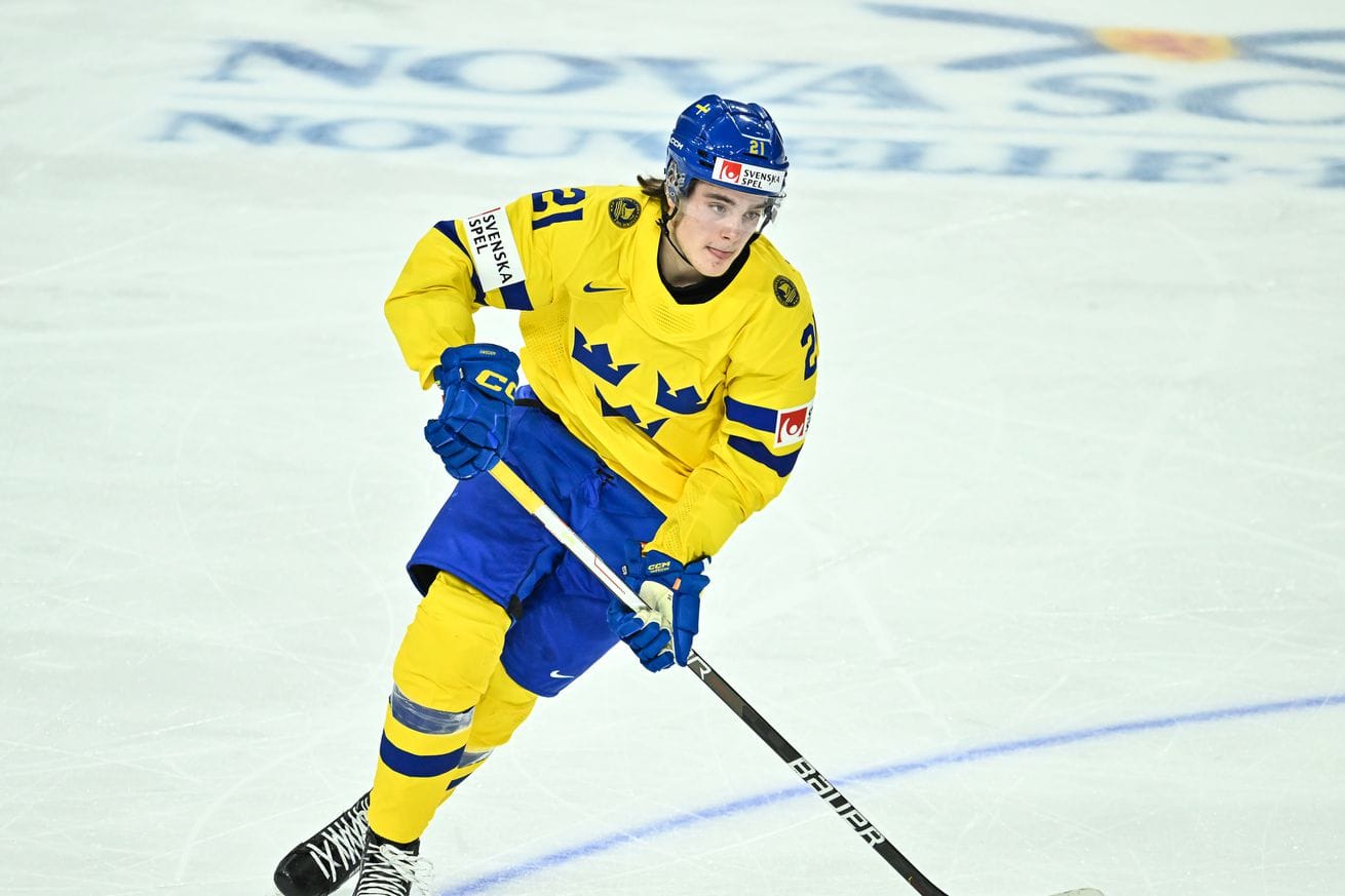 Canada v Sweden: Group A - 2023 IIHF World Junior Championship