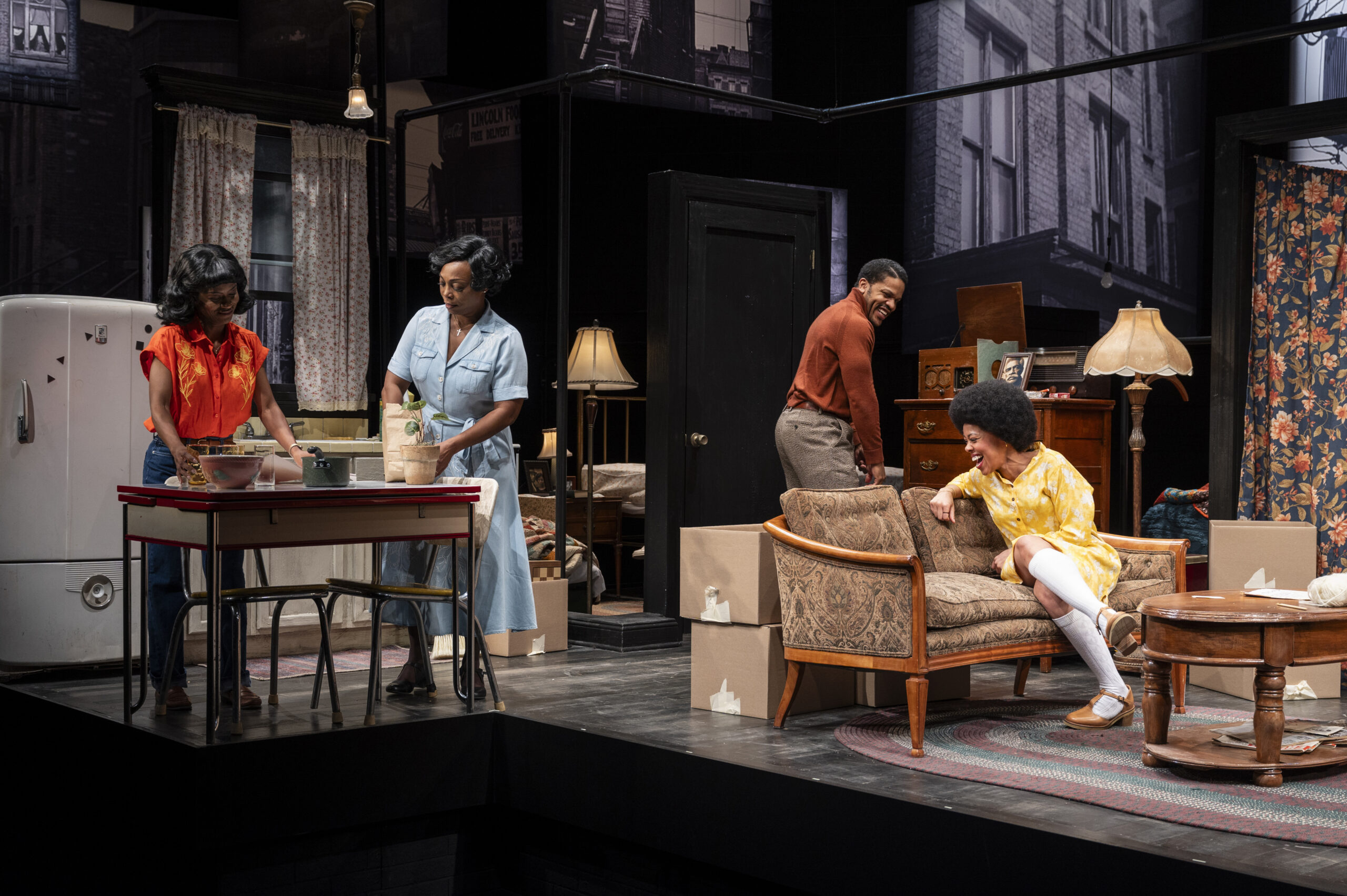 Kierra Bunch, Shanésia Davis, Brian Keys and Martasia Jones in...