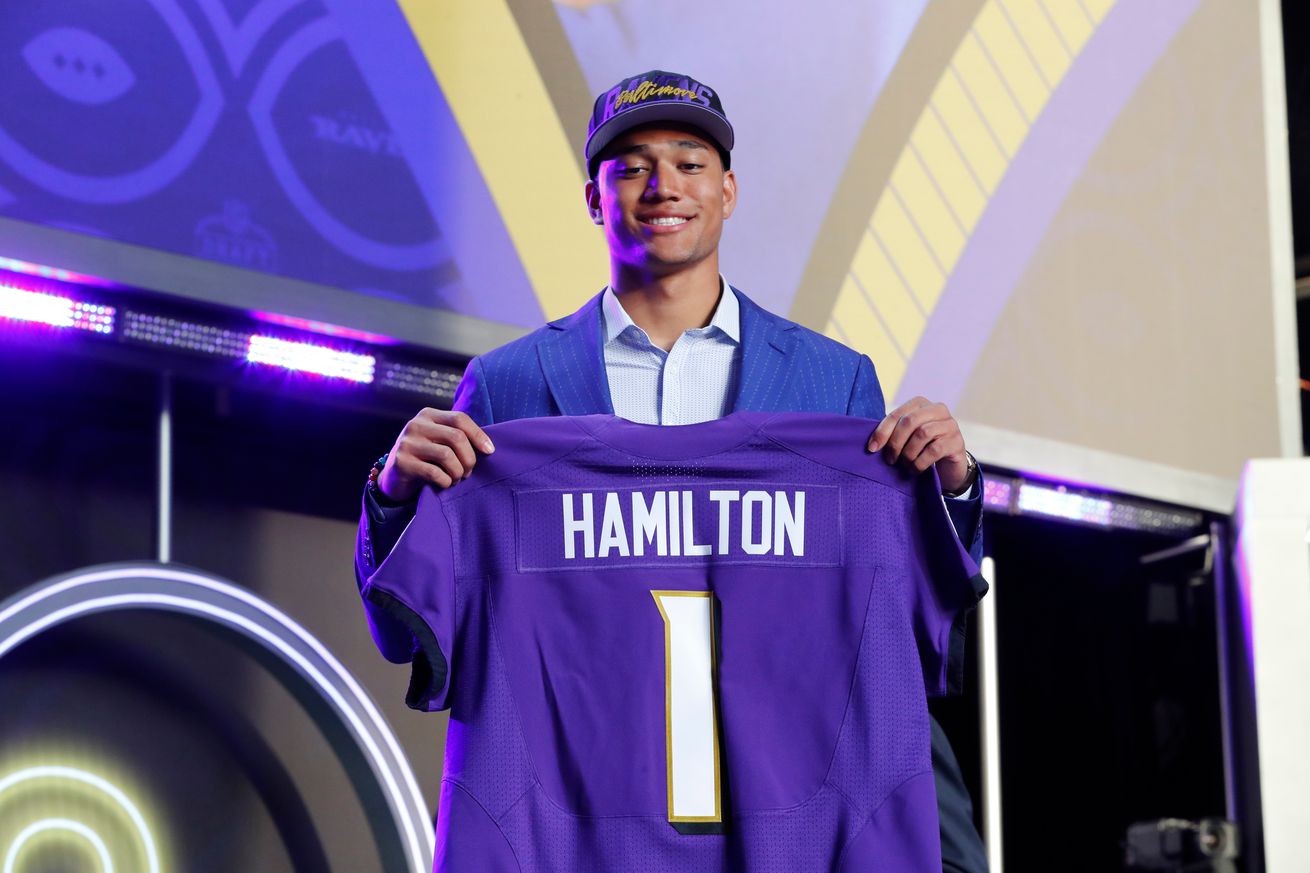 NFL: APR 28 2022 Draft