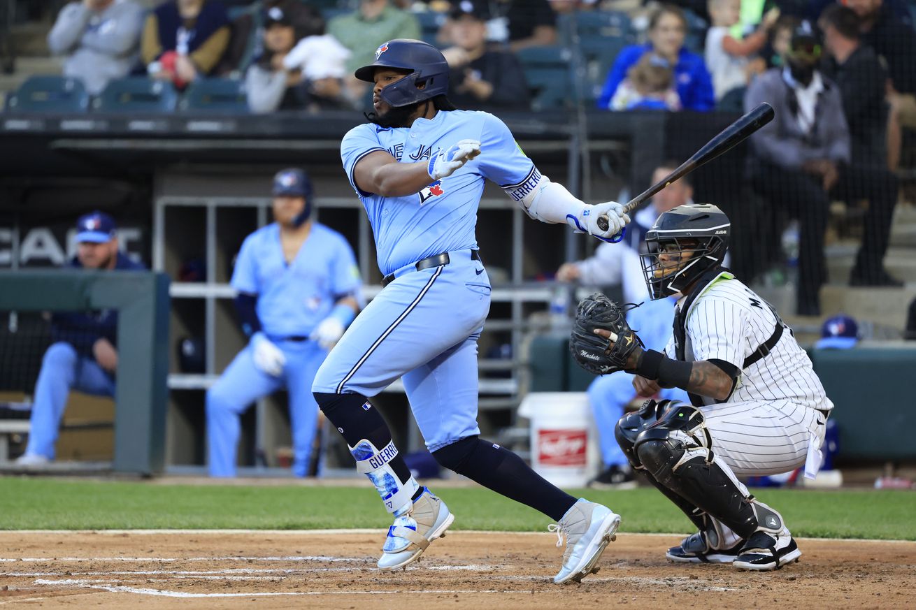 Toronto Blue Jays v Chicago White Sox
