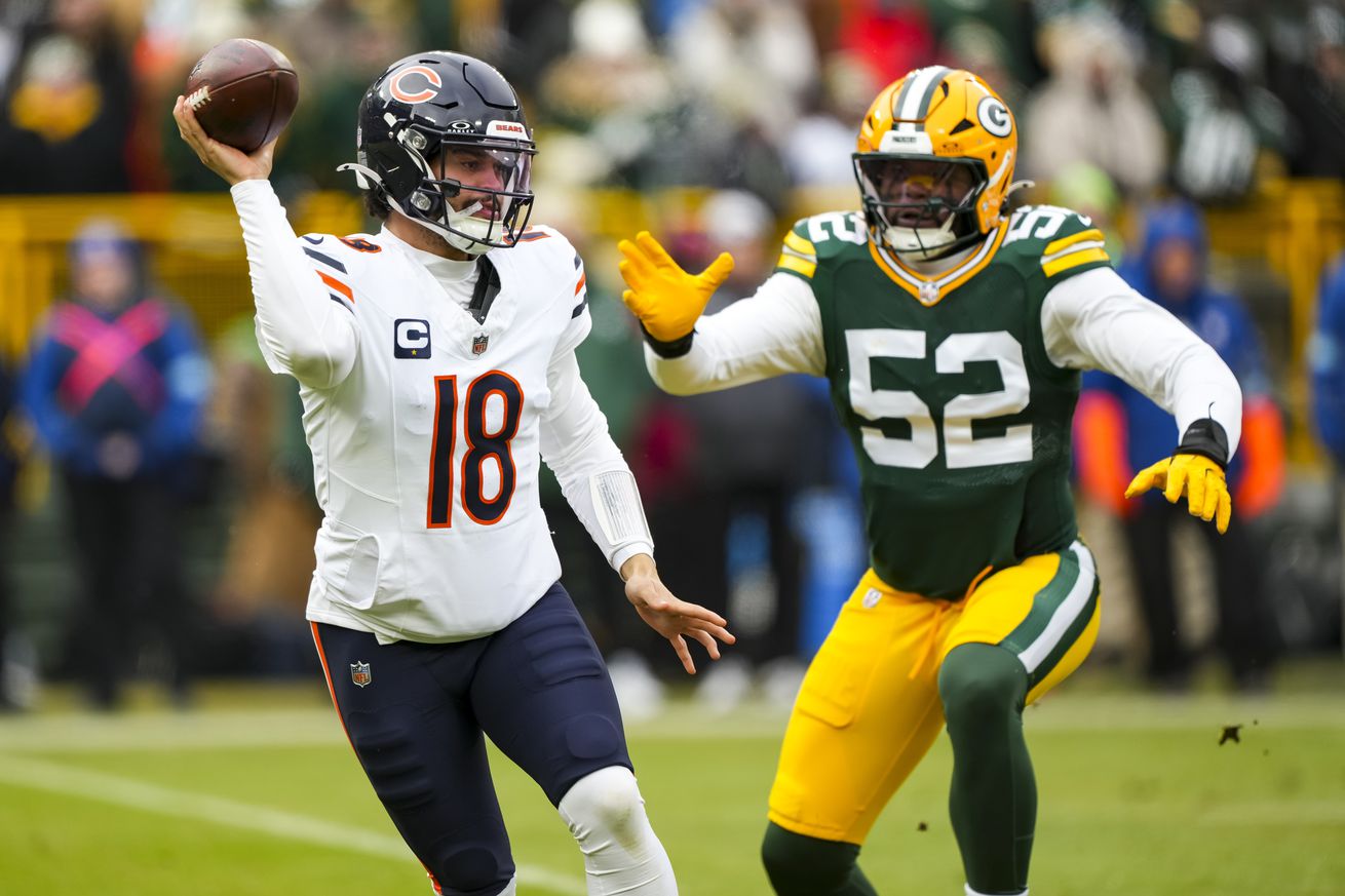 Chicago Bears v Green Bay Packers