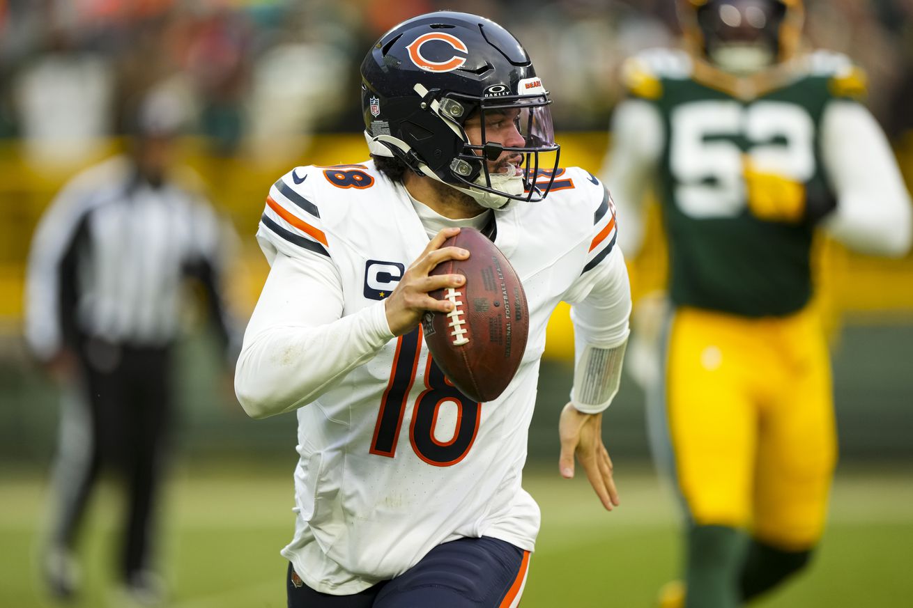 Chicago Bears v Green Bay Packers