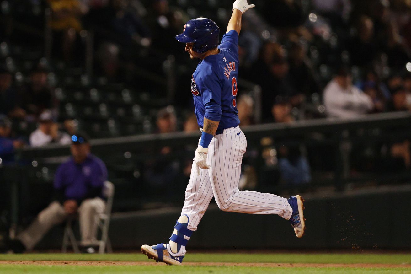 Los Angeles Angels v. Chicago Cubs