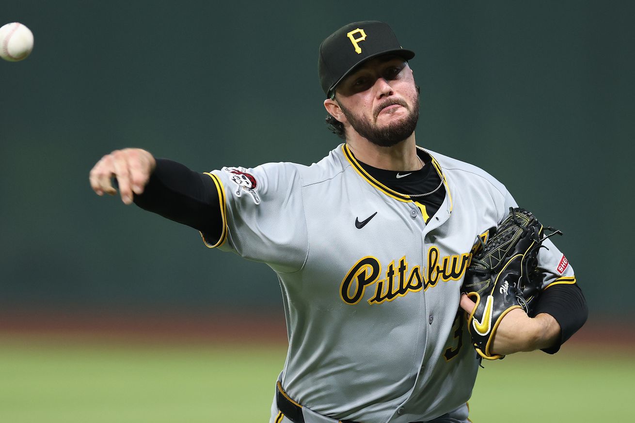 Pittsburgh Pirates v Arizona Diamondbacks