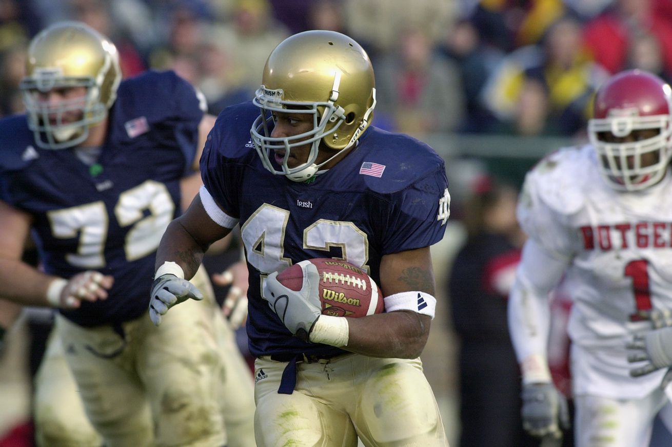 Rashon Powers-Neal carries the ball