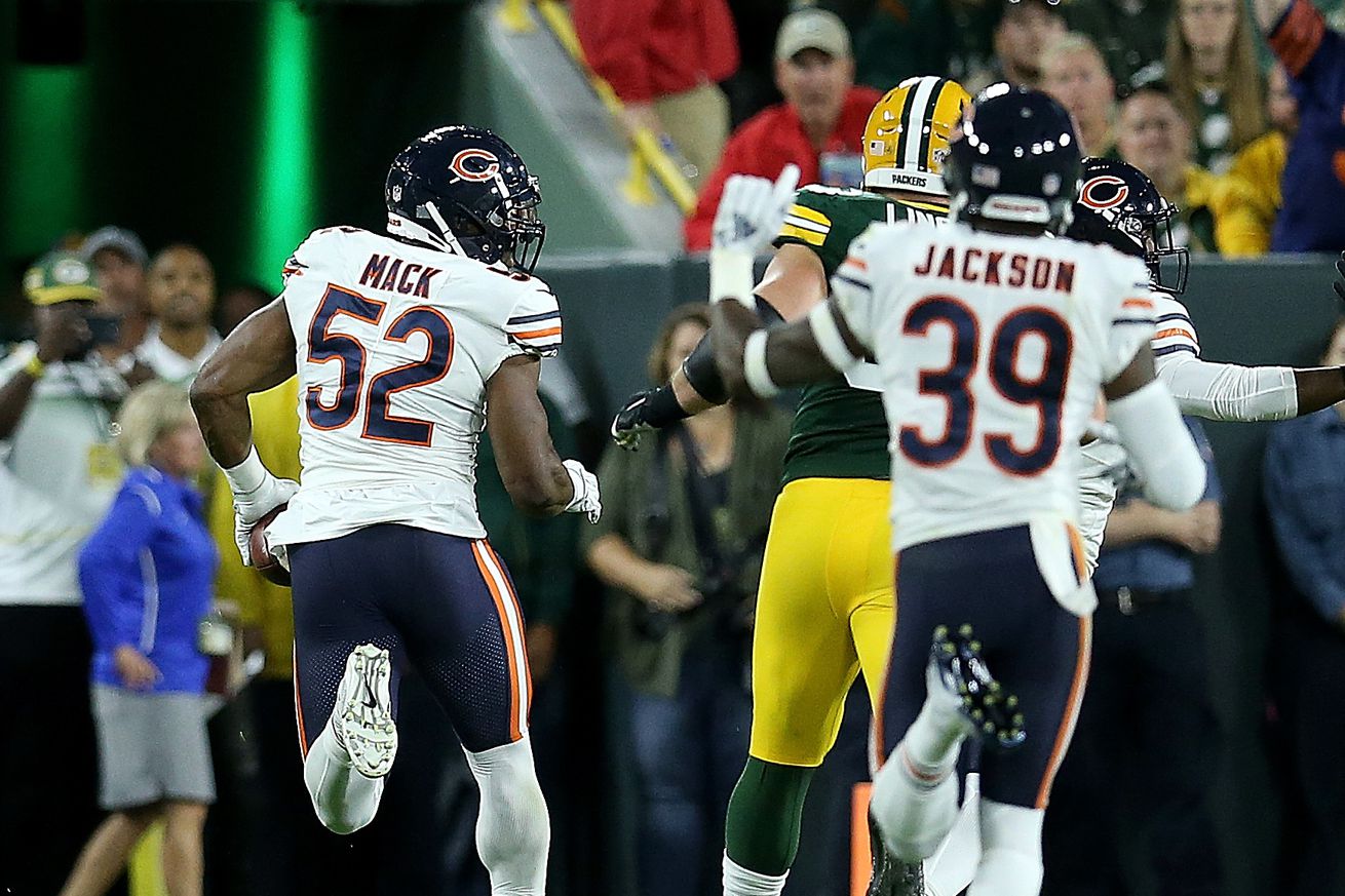 Chicago Bears v Green Bay Packers
