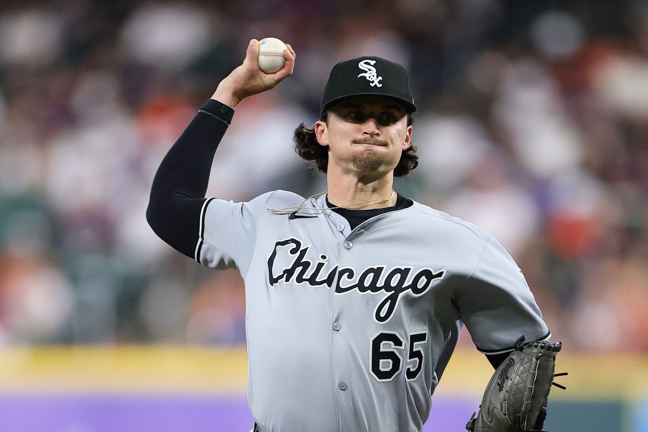 Davis Martin #65 of the Chicago White Sox pitches during the second inning against the Houston Astros at Daikin Park on June 12, 2025 in Houston, Texas.