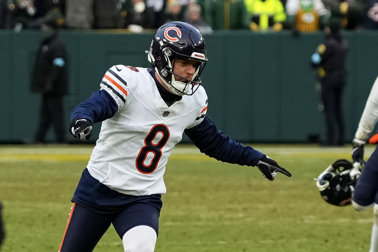 Chicago Bears v Green Bay Packers