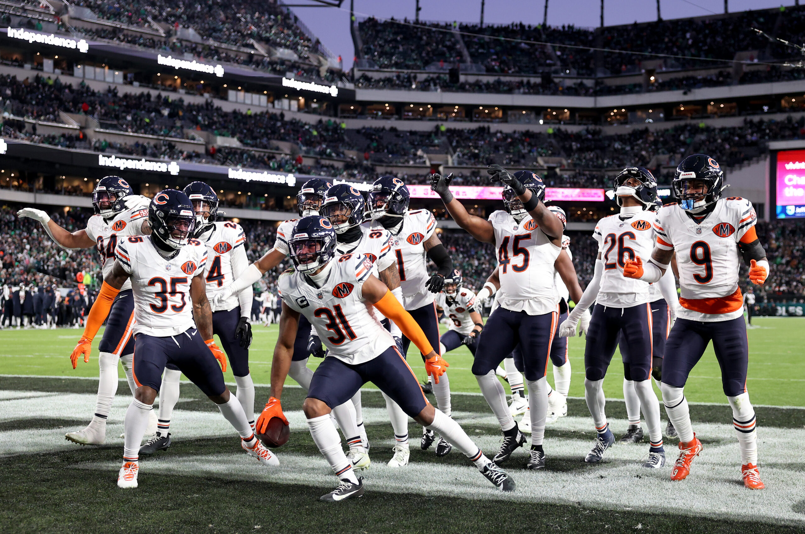 Chicago Bears free safety Kevin Byard (31) celebrates with his...