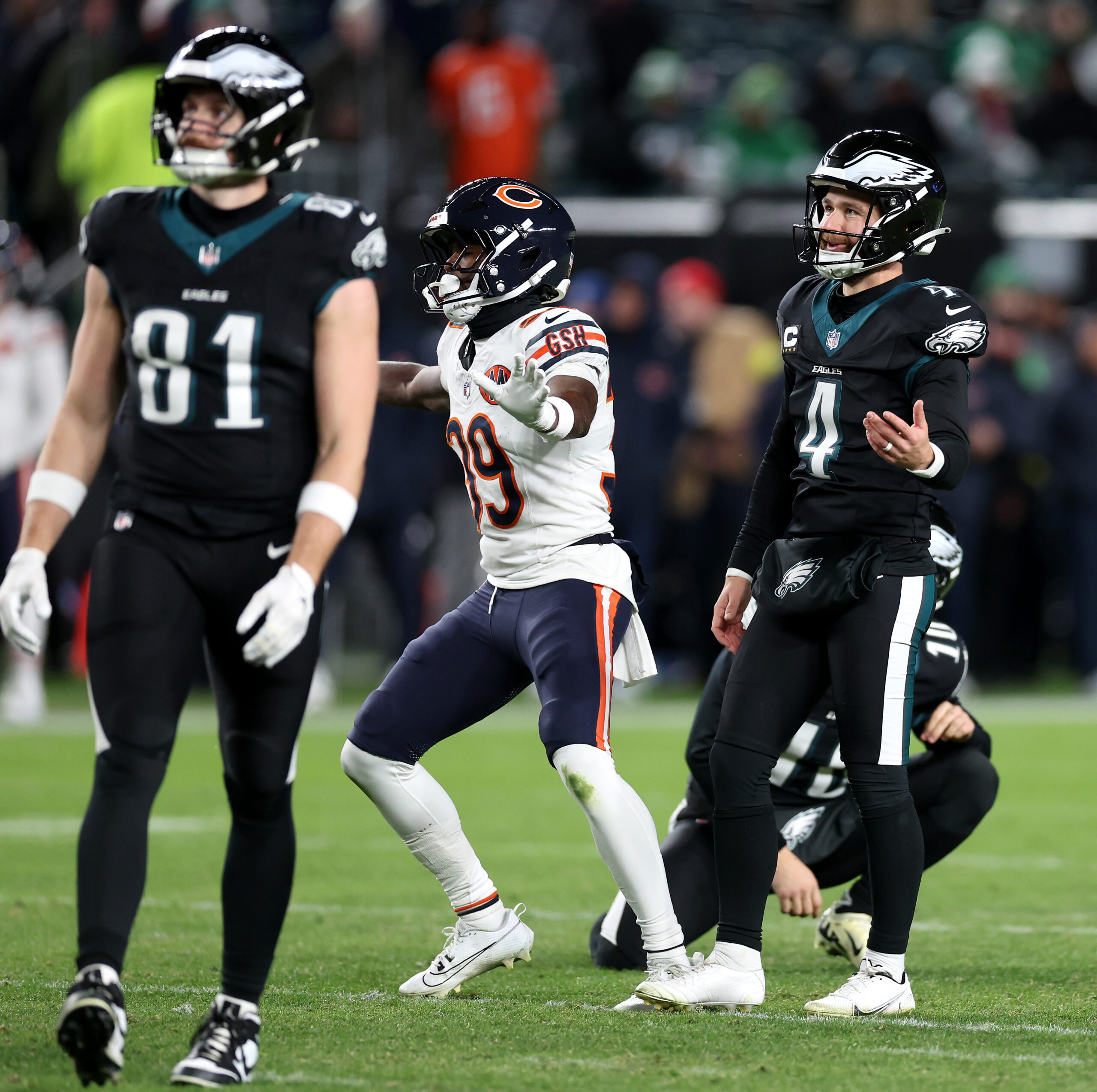 Chicago Bears cornerback Josh Blackwell (39) starts to celebrate as...